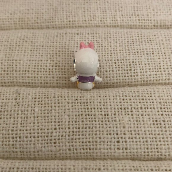 Baby Daisy Duck Charm - Picture 2 of 4